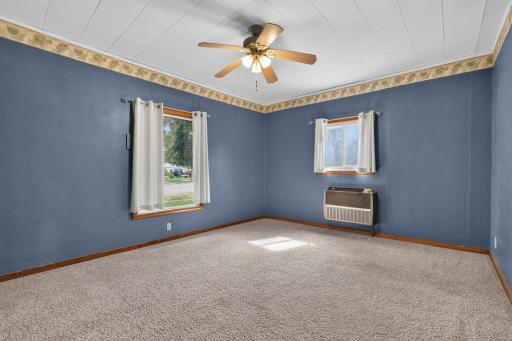 115 W Cabot Street, Le Roy, MN 55951