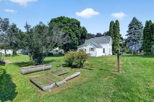 115 W Cabot Street, Le Roy, MN 55951