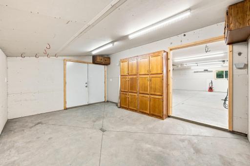 102 3rd Street, Christine, ND 58015