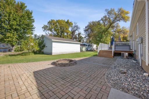 102 3rd Street, Christine, ND 58015
