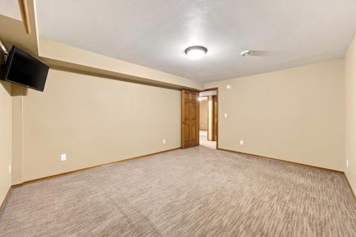 102 3rd Street, Christine, ND 58015