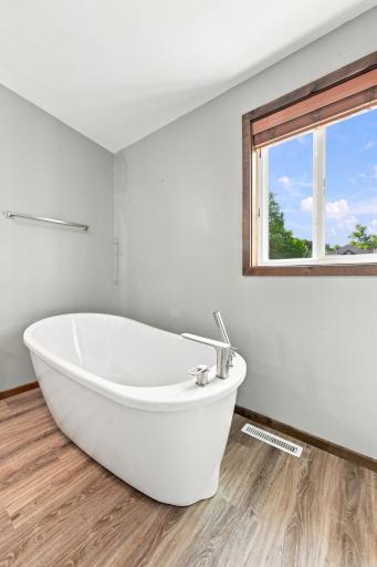 102 3rd Street, Christine, ND 58015