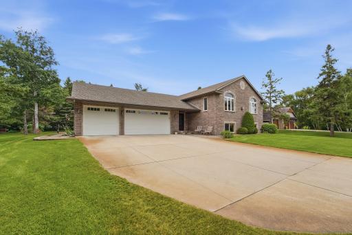 3405 Pawnee Drive SE, Alexandria, MN 56308