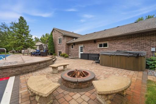 3405 Pawnee Drive SE, Alexandria, MN 56308