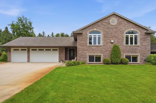 3405 Pawnee Drive SE, Alexandria, MN 56308