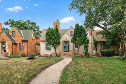 4548 Columbus Avenue, Minneapolis, MN 55407