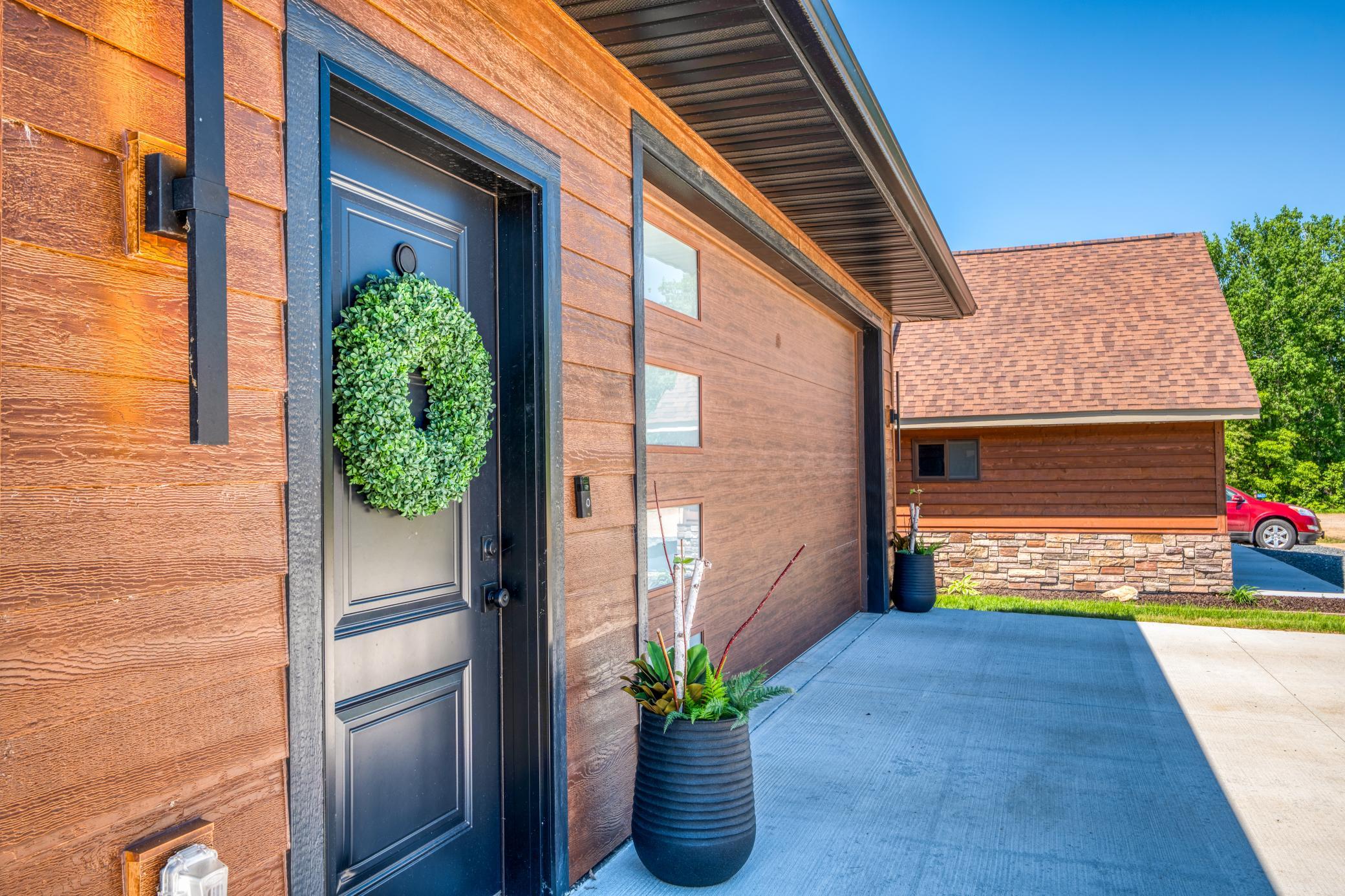 16634 Hightop door and garage.jpg