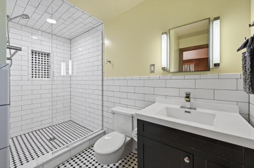 1472 Bridgeview Avenue, Eagan, MN 55121