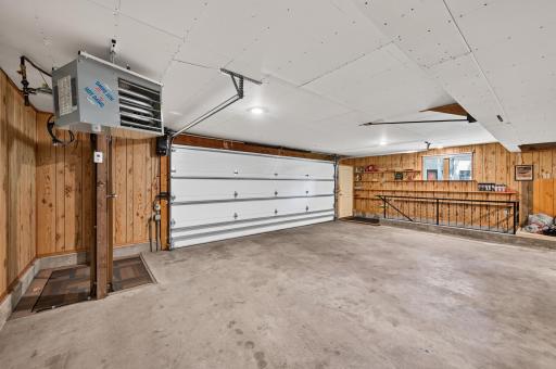 1472 Bridgeview Avenue, Eagan, MN 55121
