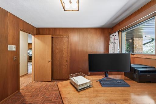 1472 Bridgeview Avenue, Eagan, MN 55121