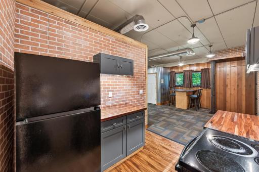 1472 Bridgeview Avenue, Eagan, MN 55121
