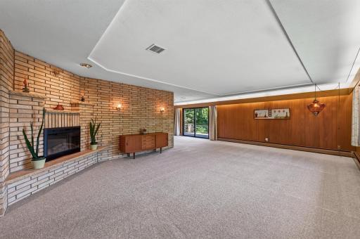 1472 Bridgeview Avenue, Eagan, MN 55121
