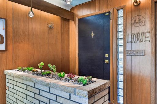 1472 Bridgeview Avenue, Eagan, MN 55121