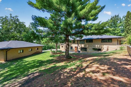 1472 Bridgeview Avenue, Eagan, MN 55121