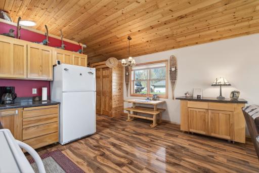 11056 Hoyer Avenue NW, Annandale, MN 55302
