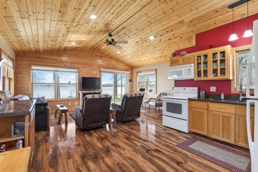 11056 Hoyer Avenue NW, Annandale, MN 55302