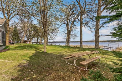 11056 Hoyer Avenue NW, Annandale, MN 55302