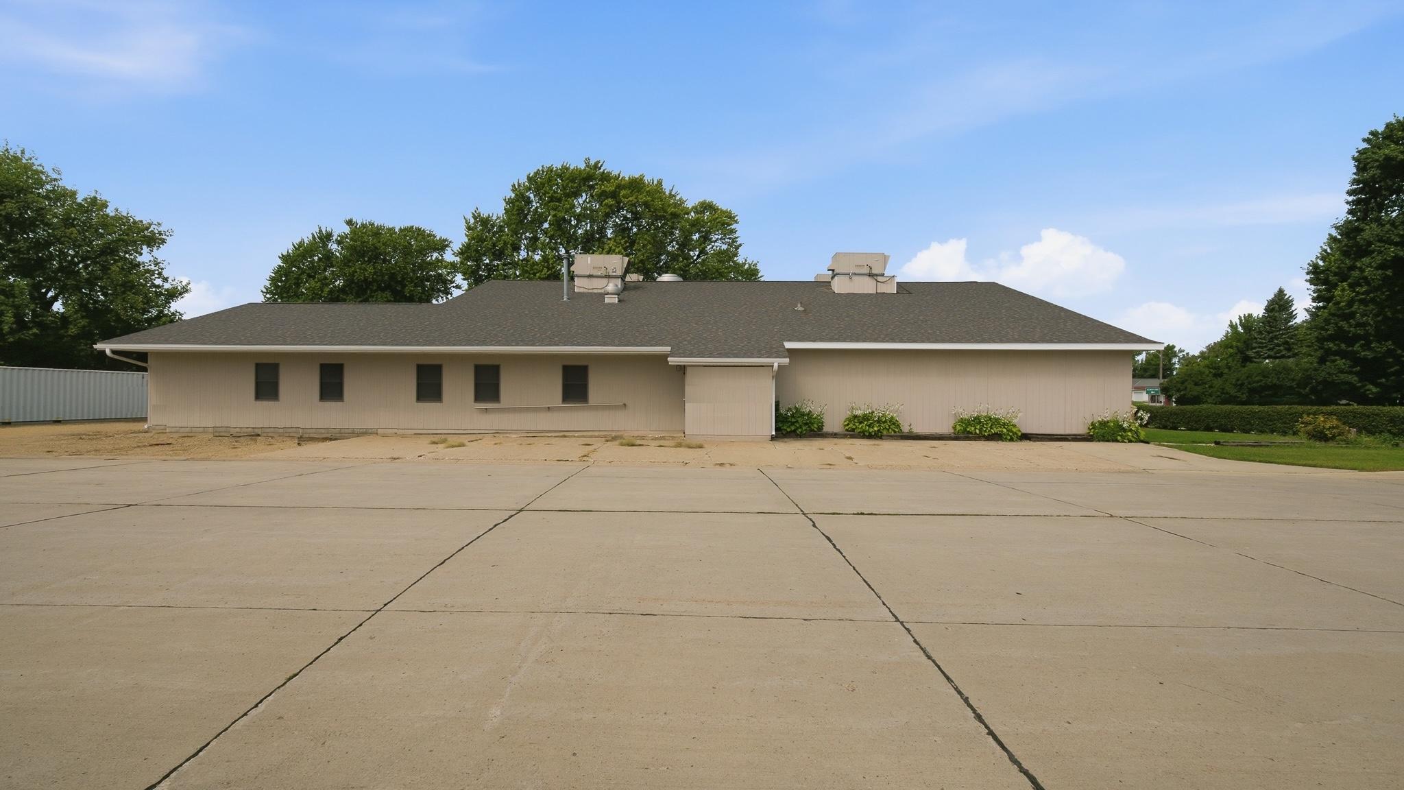 Property photo for 290 1st Avenue NE, Wells, MN 56097