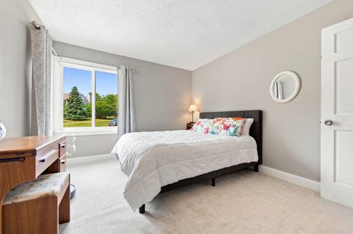 303 Elan Court, Woodbury, MN 55125