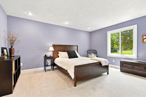 303 Elan Court, Woodbury, MN 55125