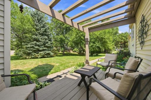 303 Elan Court, Woodbury, MN 55125