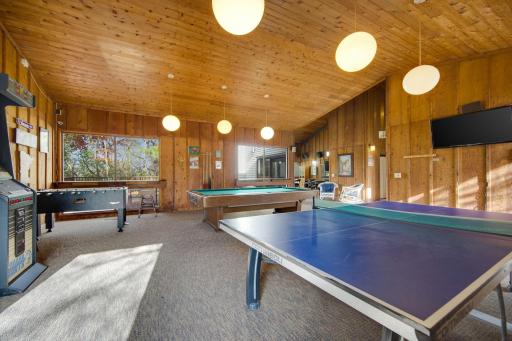 303 Elan Court, Woodbury, MN 55125