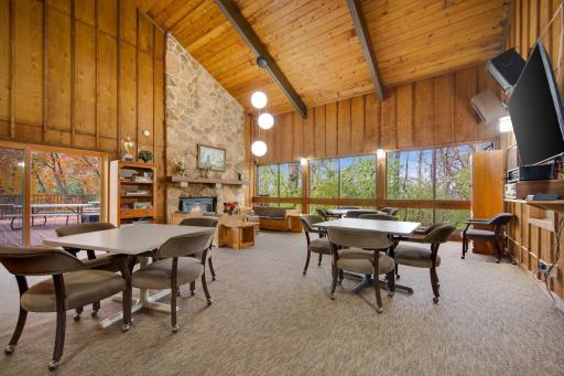 303 Elan Court, Woodbury, MN 55125