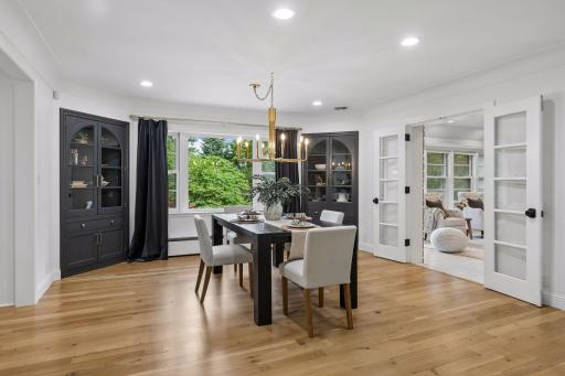 Gather the whole family around for dinner!I Informal dining area off kitchen