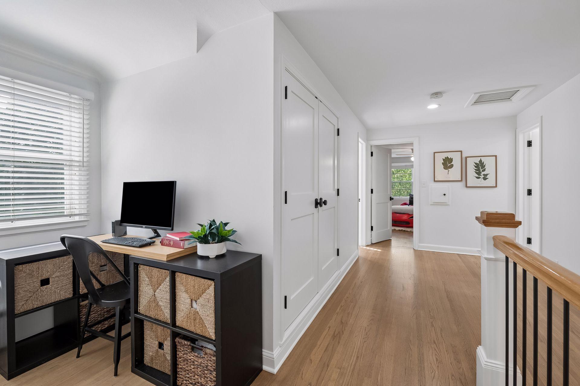 Study alcove on 2nd floor.