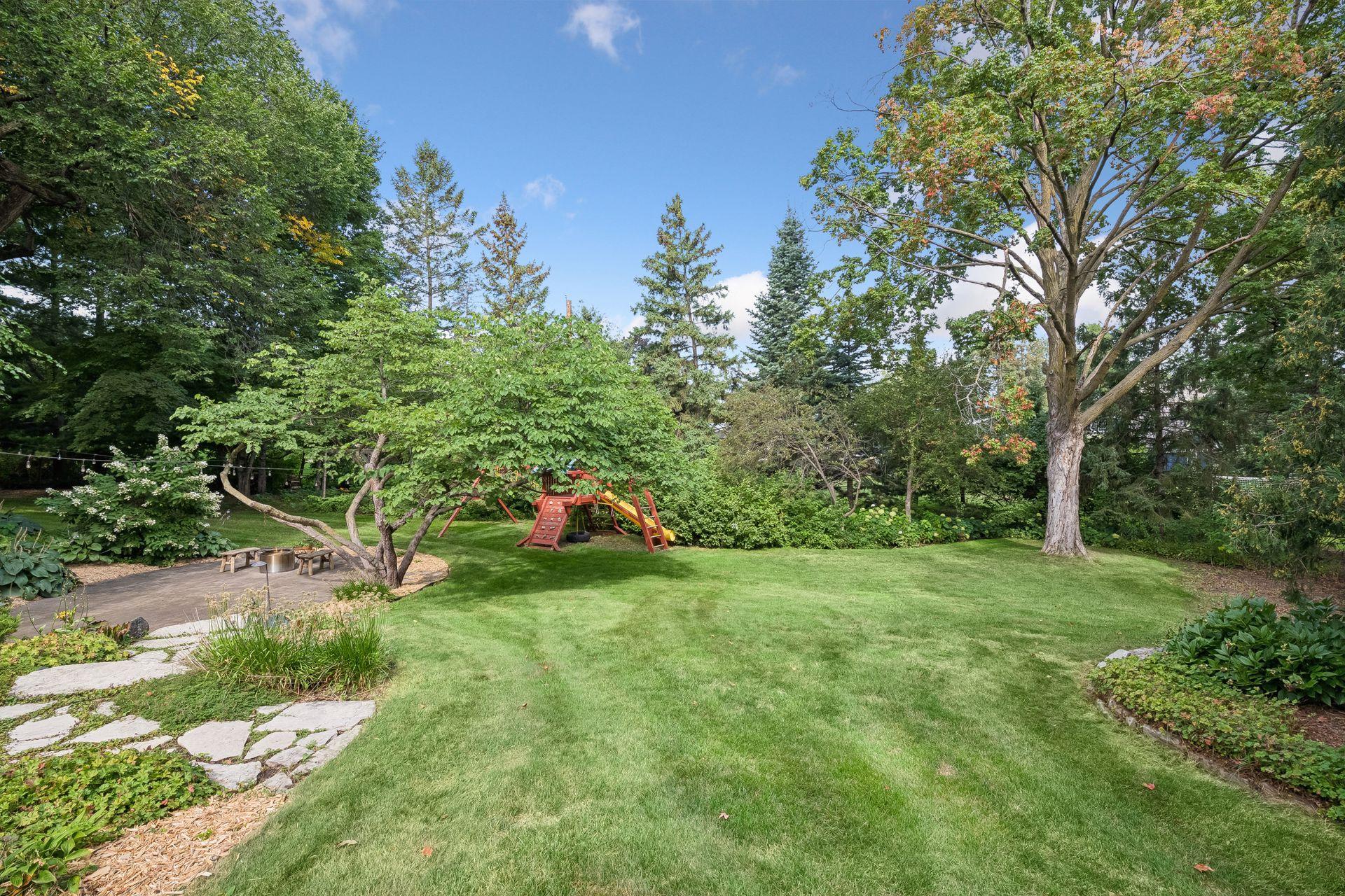 Fantastic yard for kids or pets or just space to spread out.