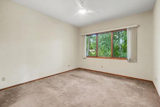 17703 Landmark Court, Lakeville, MN 55044