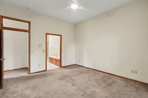 17703 Landmark Court, Lakeville, MN 55044