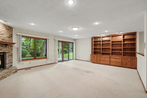 17703 Landmark Court, Lakeville, MN 55044