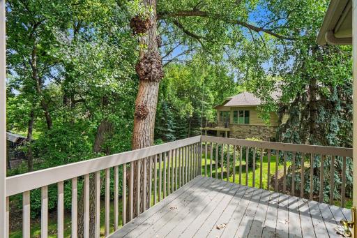 17703 Landmark Court, Lakeville, MN 55044