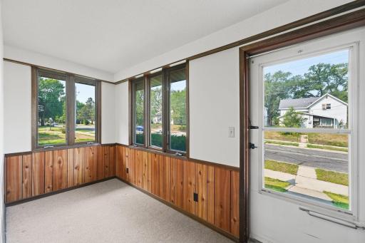 218 9th Avenue N, Waite Park, MN 56387