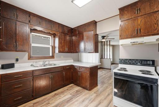 218 9th Avenue N, Waite Park, MN 56387