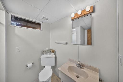 Lower level 3/4 bath