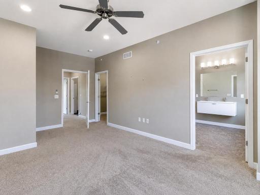 3049 Bluestem Trail, Mankato, MN 56001
