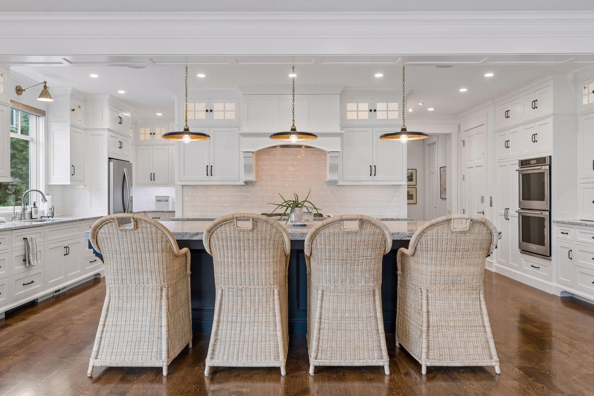 beautiful large kitchen, stone countertops and tons of storage