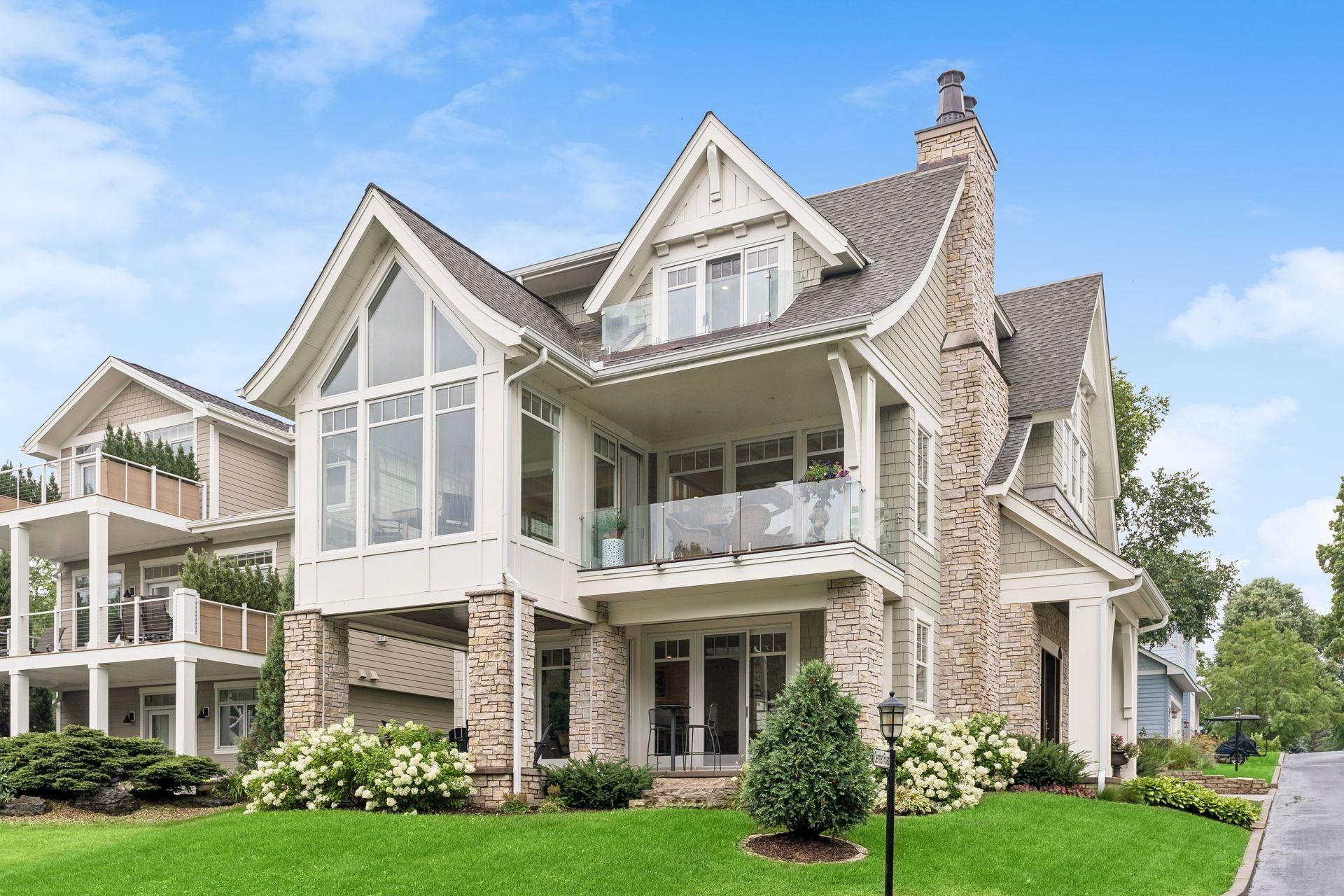 Lakeside view, great outdoor spaces including phantom screened porch area