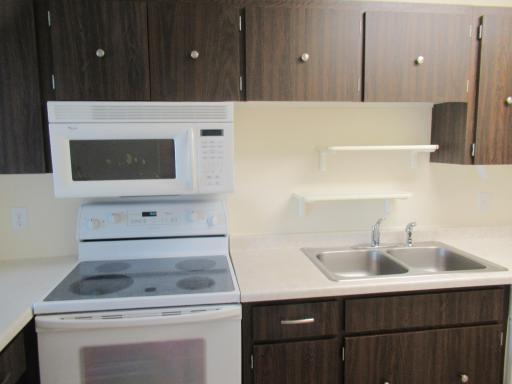 Kitchen 3.jpg