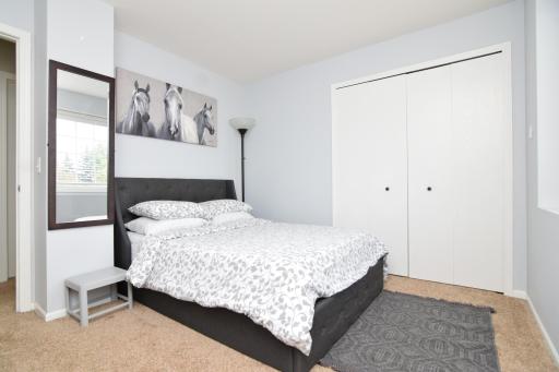 1388 Elmwood Avenue, Shakopee, MN 55379