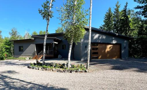 1499 E Miners Drive E, Ely, MN 55731