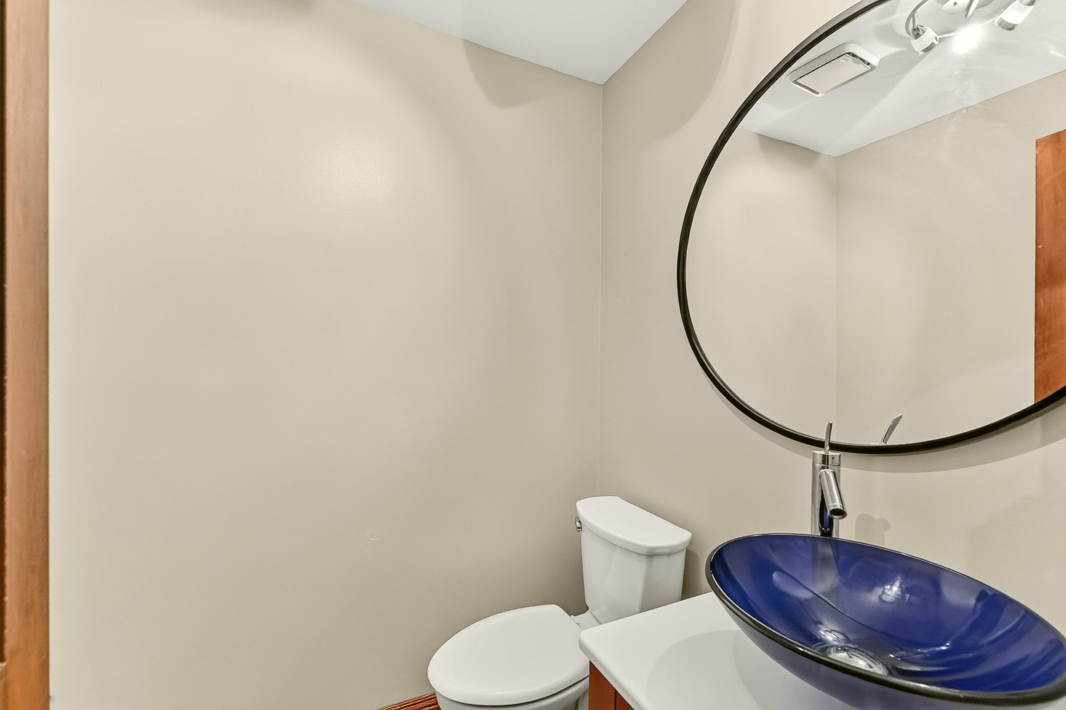 1/2 bath on main
