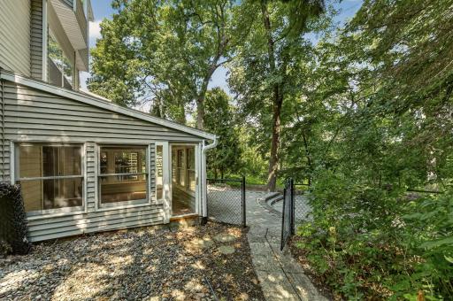 1408 Woodland Drive SW, Rochester, MN 55902