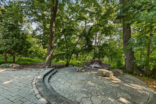 1408 Woodland Drive SW, Rochester, MN 55902