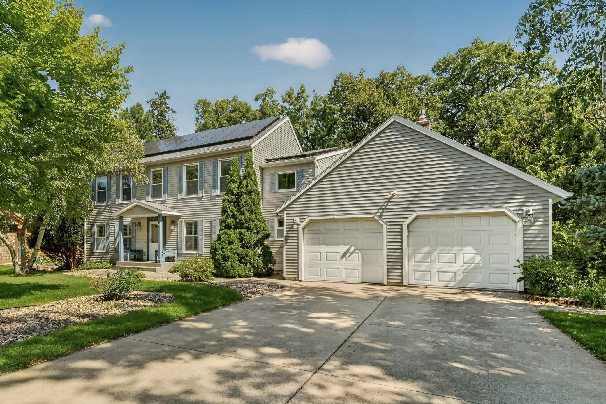 Great Location. PRIVATE YARD