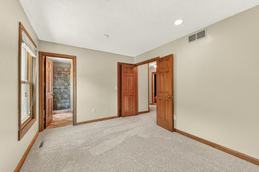 1408 Woodland Drive SW, Rochester, MN 55902