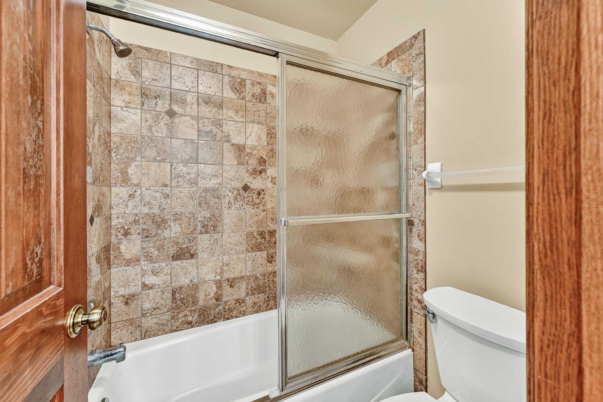 tiled tub surround
