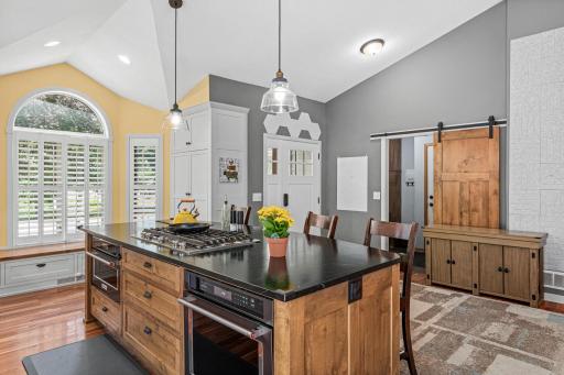 6560 White Oak Rd-7.jpg